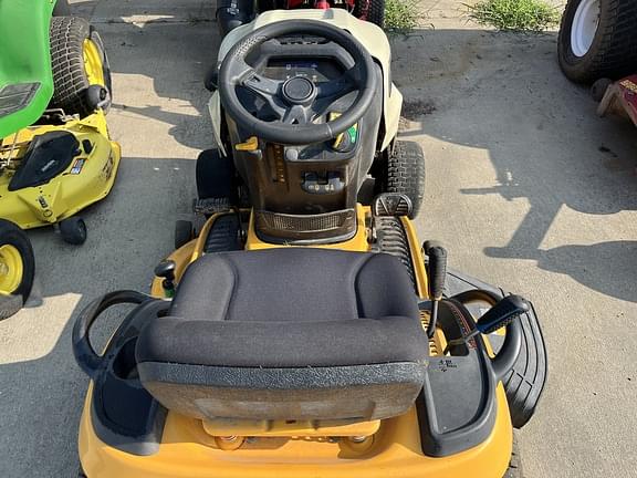 Image of Cub Cadet LTX1040 equipment image 2