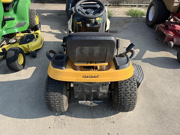 Image of Cub Cadet LTX1040 equipment image 3