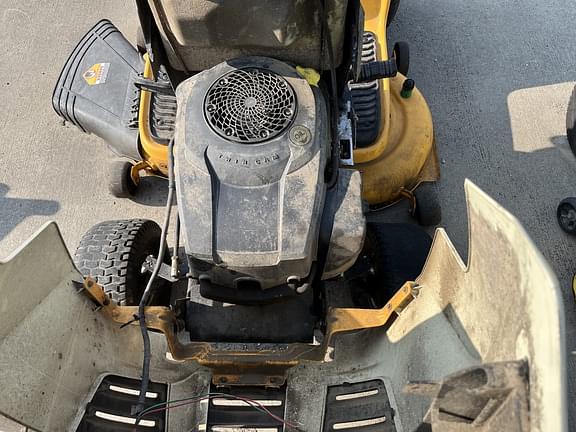 Image of Cub Cadet LTX1040 equipment image 4