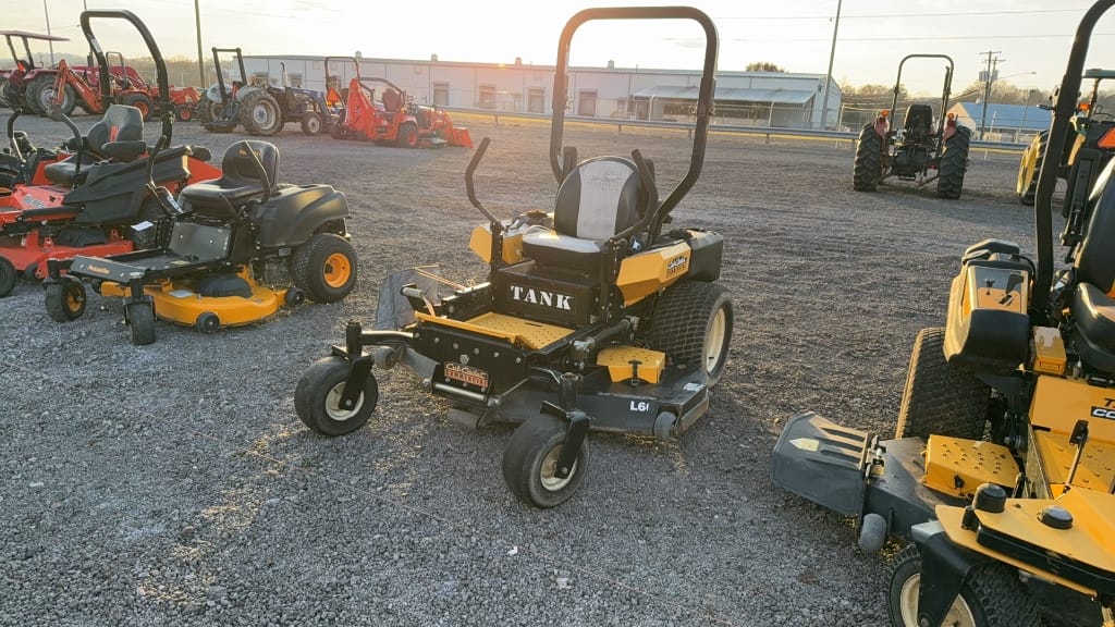 Main image Cub Cadet Tank