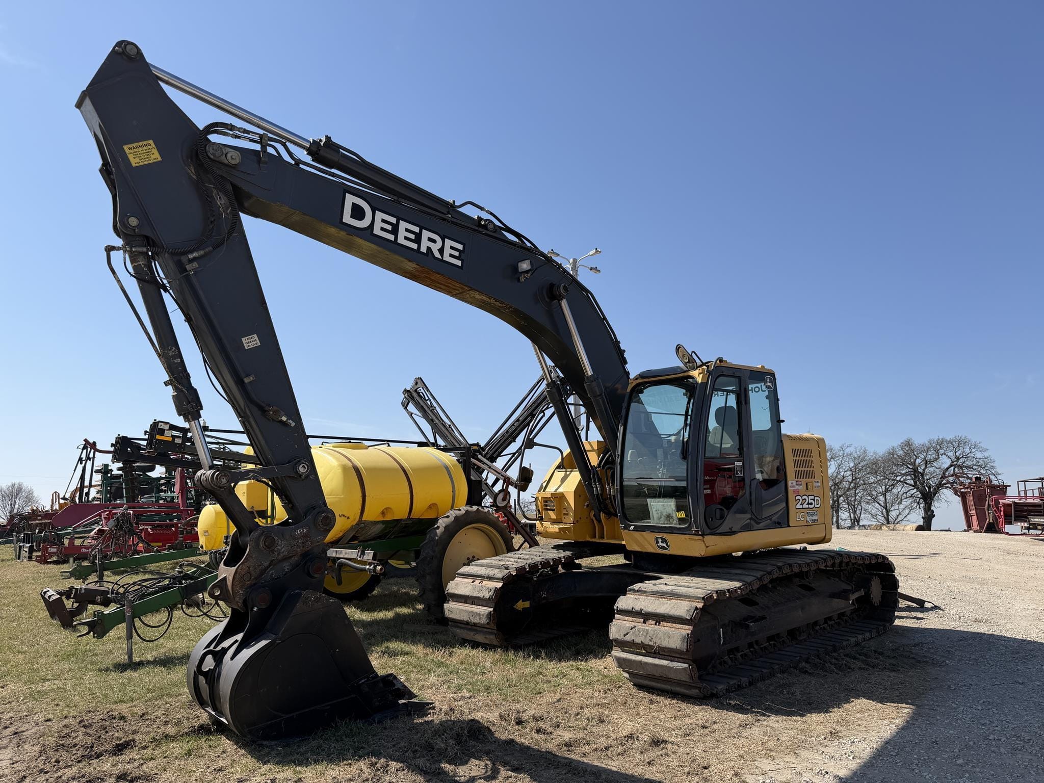 2011 John Deere 225DLC Equipment Image0