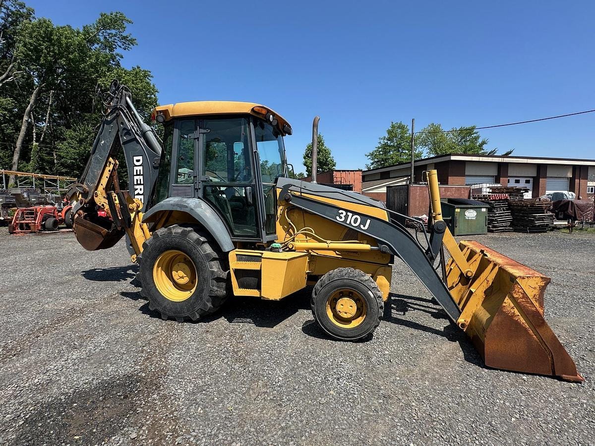 2011 John Deere 310J Equipment Image0