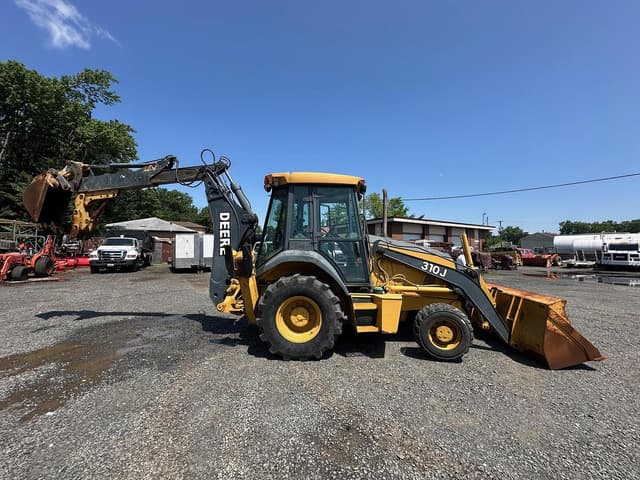 Image of John Deere 310J equipment image 2