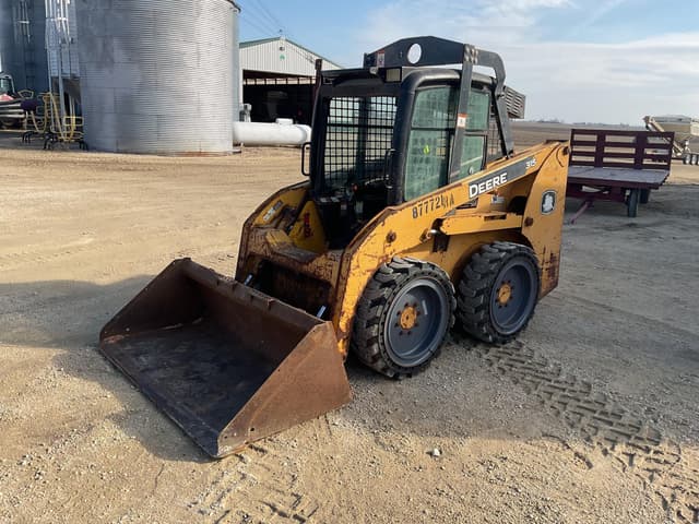 Image of John Deere 315 equipment image 1