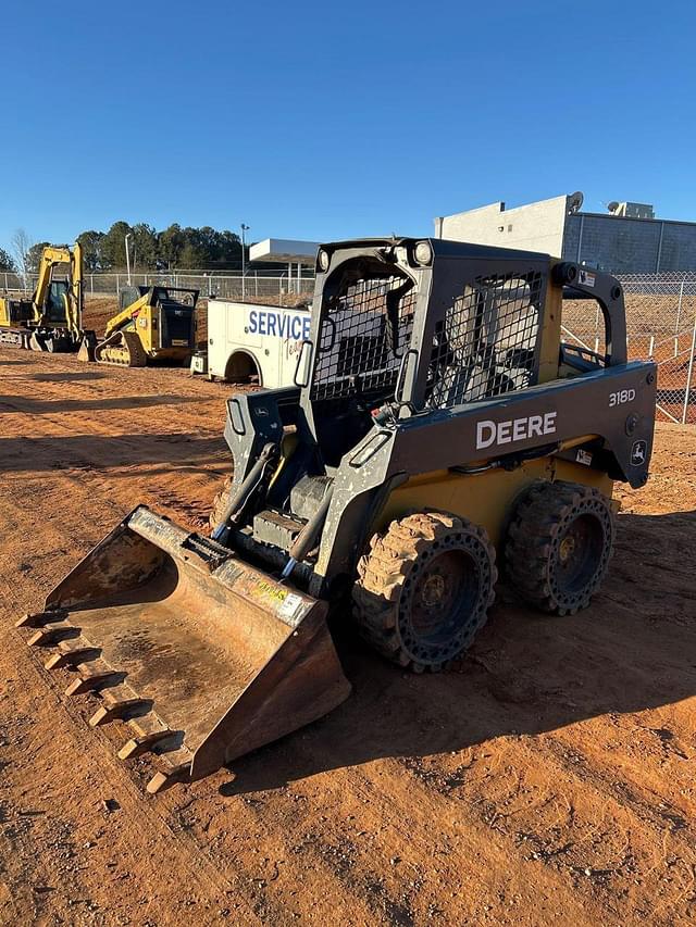 Image of John Deere 318D equipment image 1