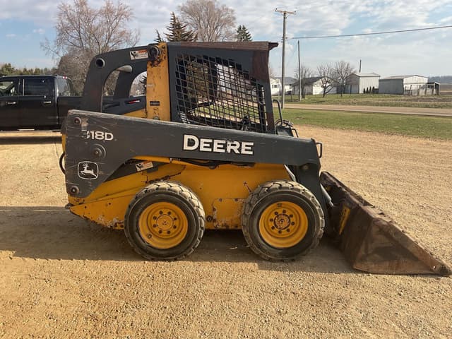 Image of John Deere 318D equipment image 2