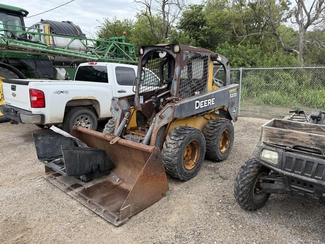Image of John Deere 320D equipment image 2