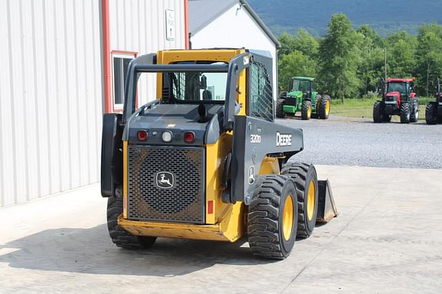 Image of John Deere 320D equipment image 4