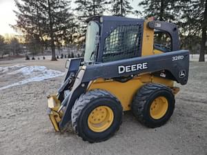 2011 John Deere 328D Image