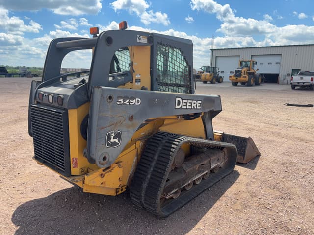 Image of John Deere 329D equipment image 4