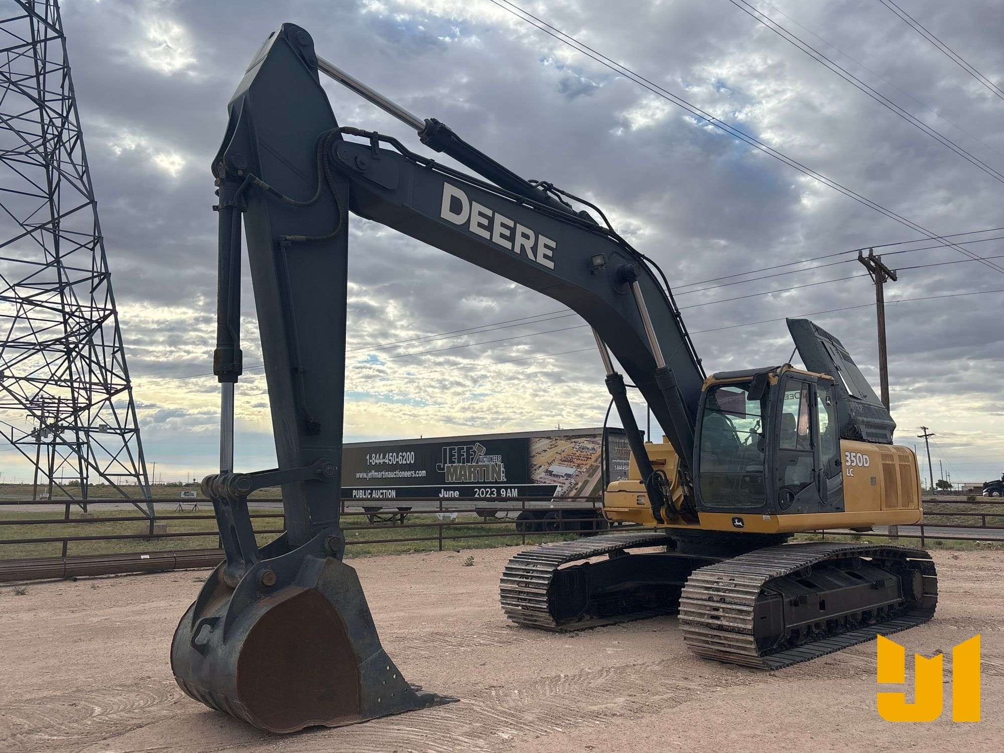 2011 John Deere 350D LC Equipment Image0