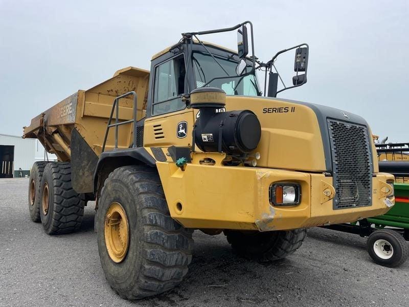 2011 John Deere 400D Equipment Image0