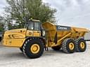 2011 John Deere 400D Image