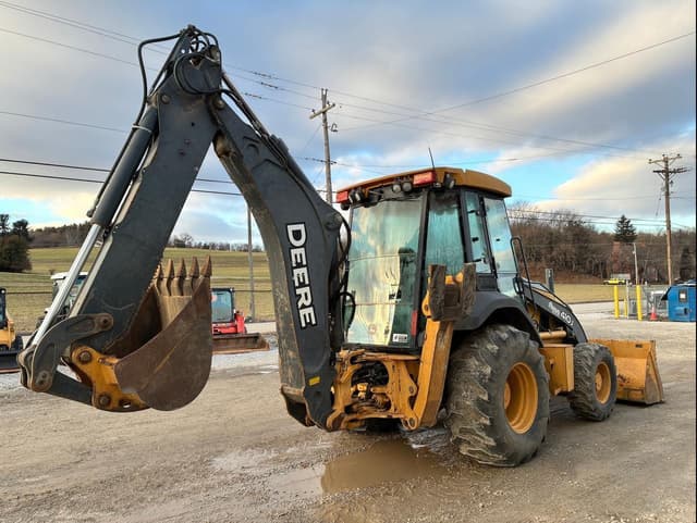 Image of John Deere 410J equipment image 4