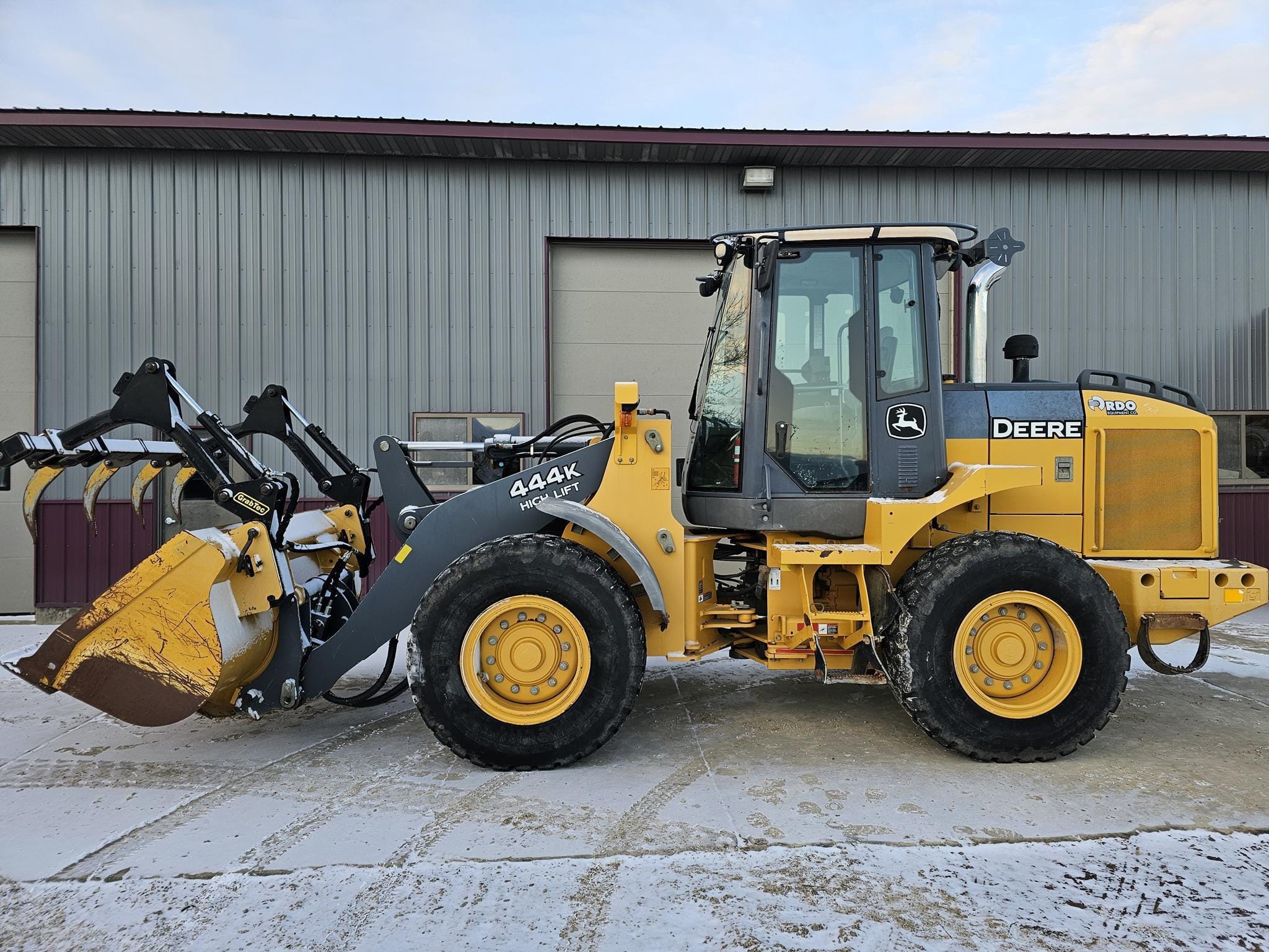 2011 John Deere 444K Equipment Image0