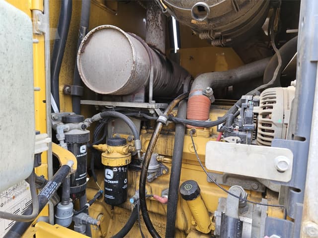 Image of John Deere 444K equipment image 3