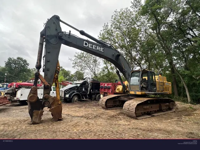 Image of John Deere 450DLC equipment image 2