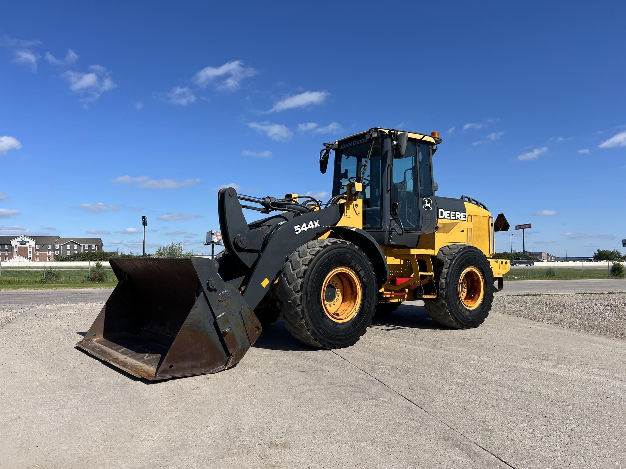 2011 John Deere 544K Equipment Image0