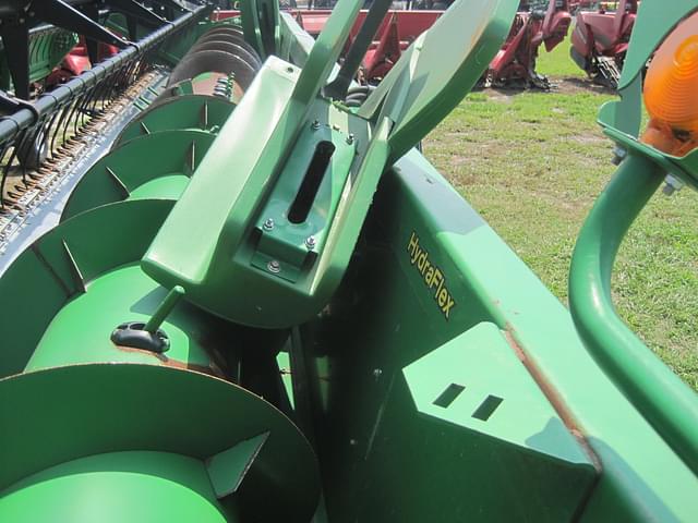 Image of John Deere 625F equipment image 4