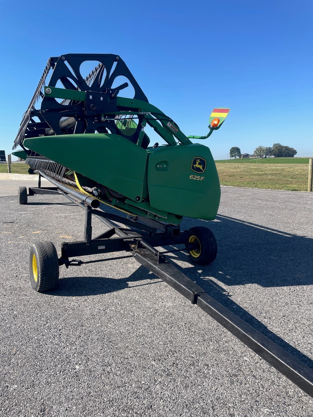 Image of John Deere 625F Primary image