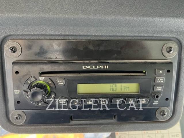 Image of John Deere 770G equipment image 1