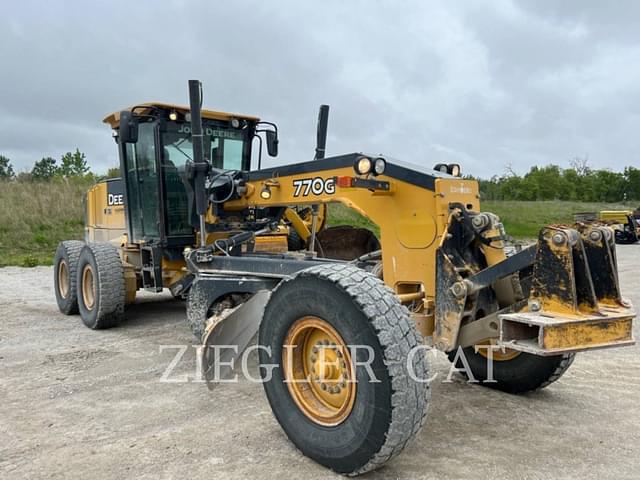 Image of John Deere 770G equipment image 1