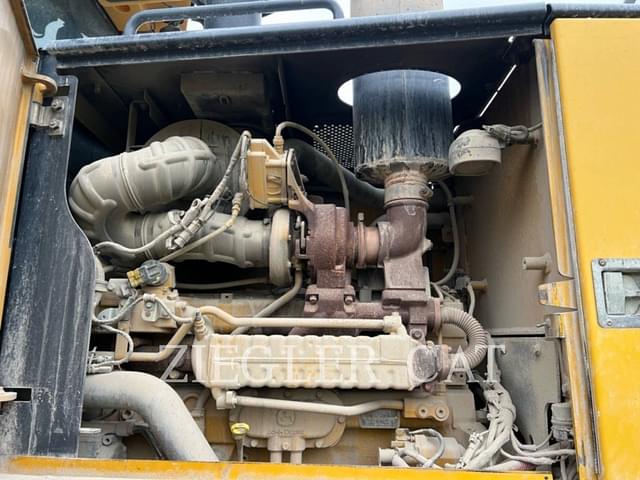 Image of John Deere 770G equipment image 3