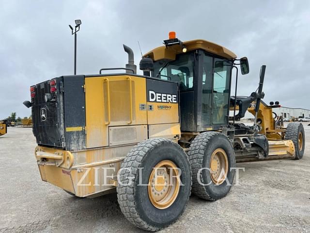 Image of John Deere 770G equipment image 2