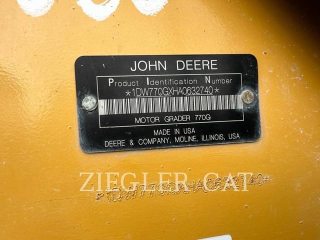 Image of John Deere 770G equipment image 3