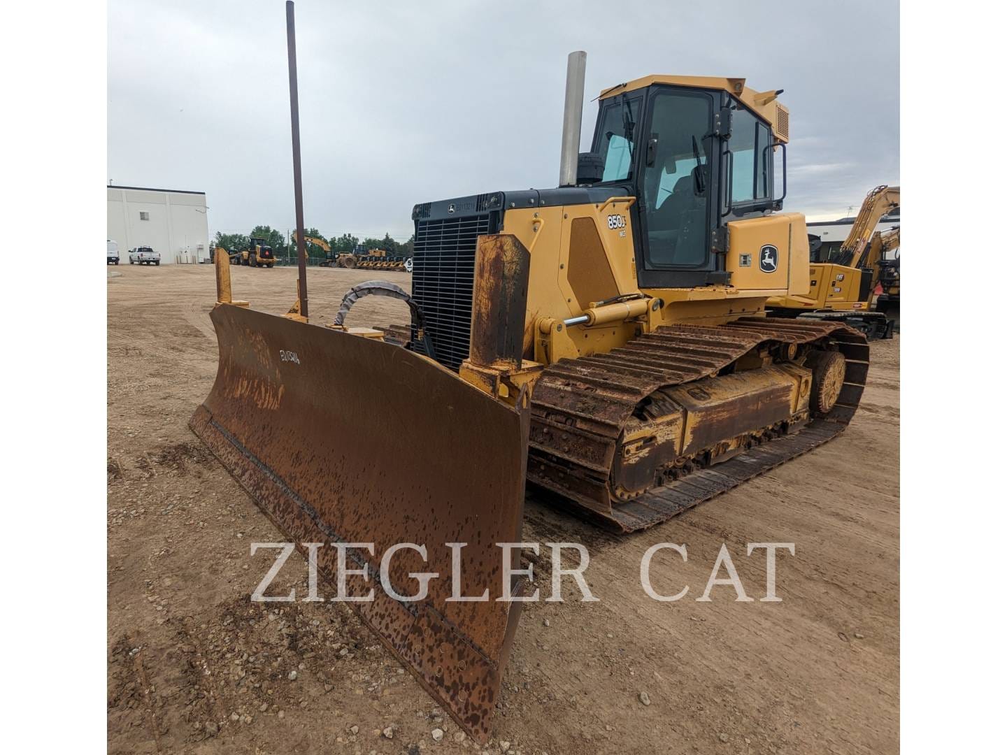 Main image John Deere 850J WLT