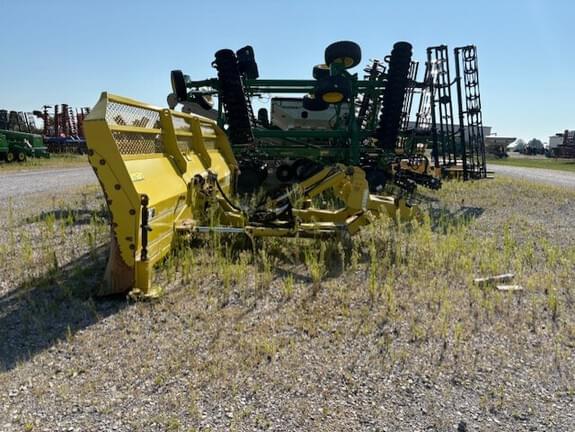 Image of Degelman 7900 equipment image 4