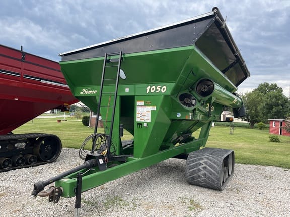 2011 Demco 1050 Equipment Image0