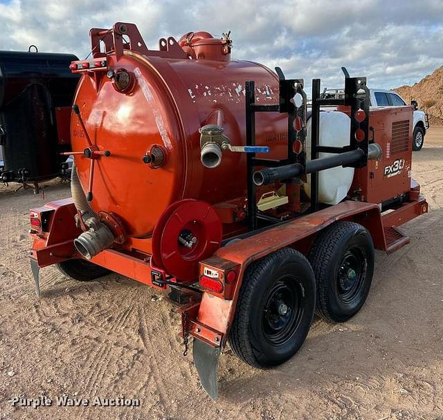 Image of Ditch Witch FX30 equipment image 4