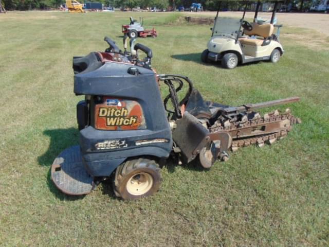Image of Ditch Witch R230 equipment image 1