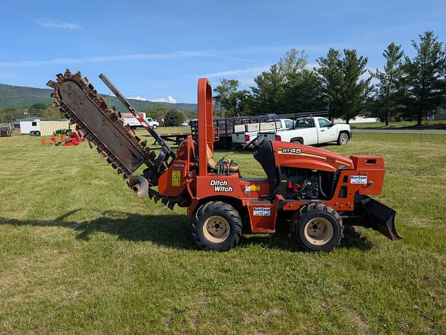 Image of Ditch Witch RT45 equipment image 3