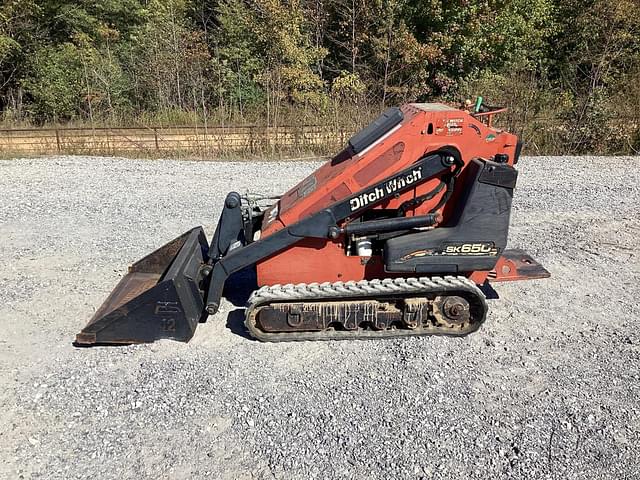 Image of Ditch Witch SK650 equipment image 2