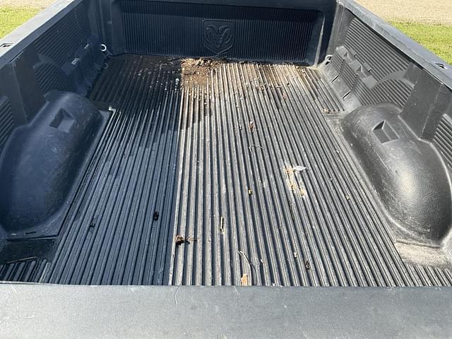 Image of Dodge Ram 2500 equipment image 4