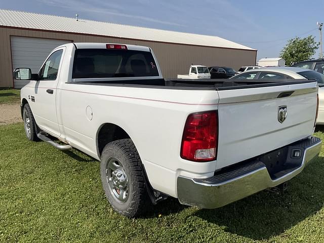 Image of Dodge Ram 2500 equipment image 3