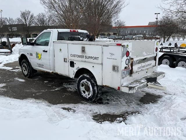Image of Dodge Ram 2500 equipment image 2