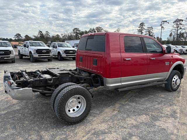 Image of Dodge Ram 3500HD equipment image 3