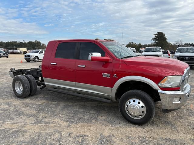 Image of Dodge Ram 3500HD equipment image 4