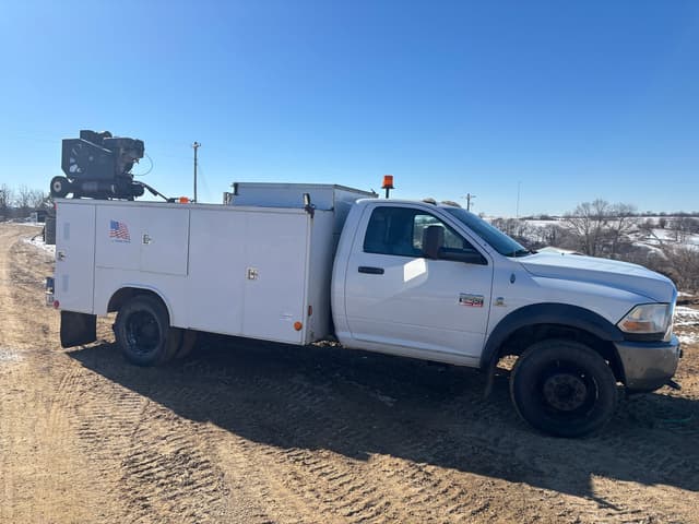 Image of Dodge Ram 5500 equipment image 3