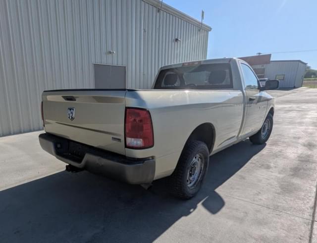 Image of Dodge Ram 1500 equipment image 4