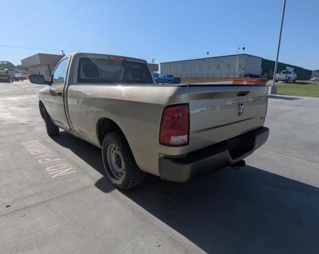 Image of Dodge Ram 1500 equipment image 3