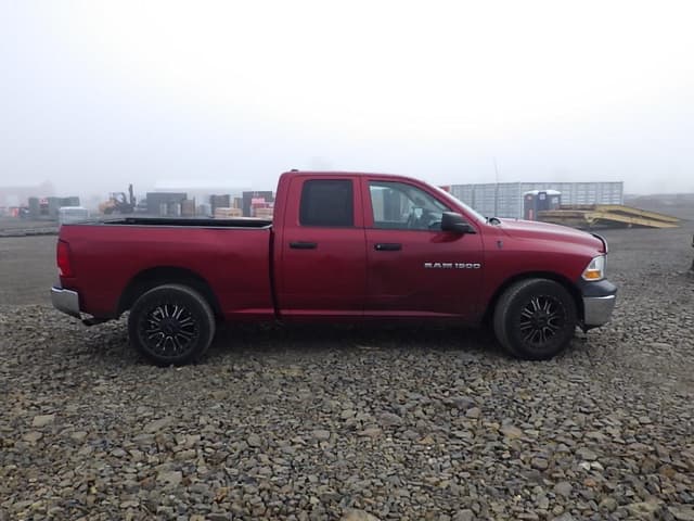 Image of Dodge Ram 1500 equipment image 2