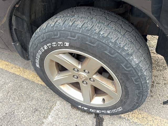 Image of Dodge Ram 1500 equipment image 3