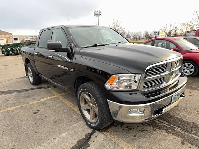 Image of Dodge Ram 1500 equipment image 2