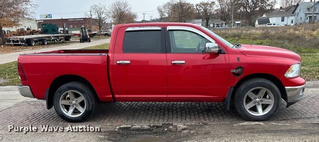 Image of Dodge Ram 1500 equipment image 3