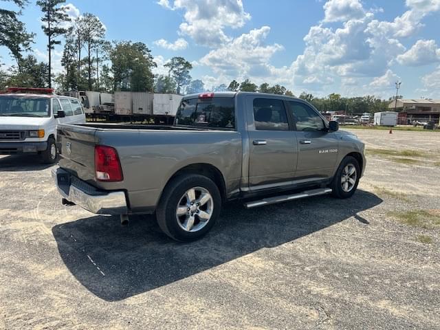 Image of Dodge Ram 1500 equipment image 2