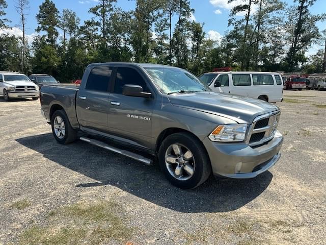 Image of Dodge Ram 1500 equipment image 1